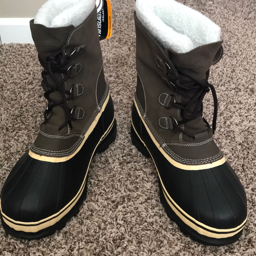 Snow boots